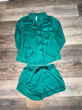 Emerald Silk Pajama Set XS